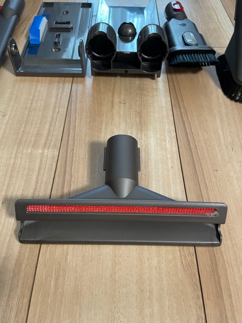 ダイソン掃除機ヘッド2種•アタッチメント•V11アブソリュートプロ　型式SV14