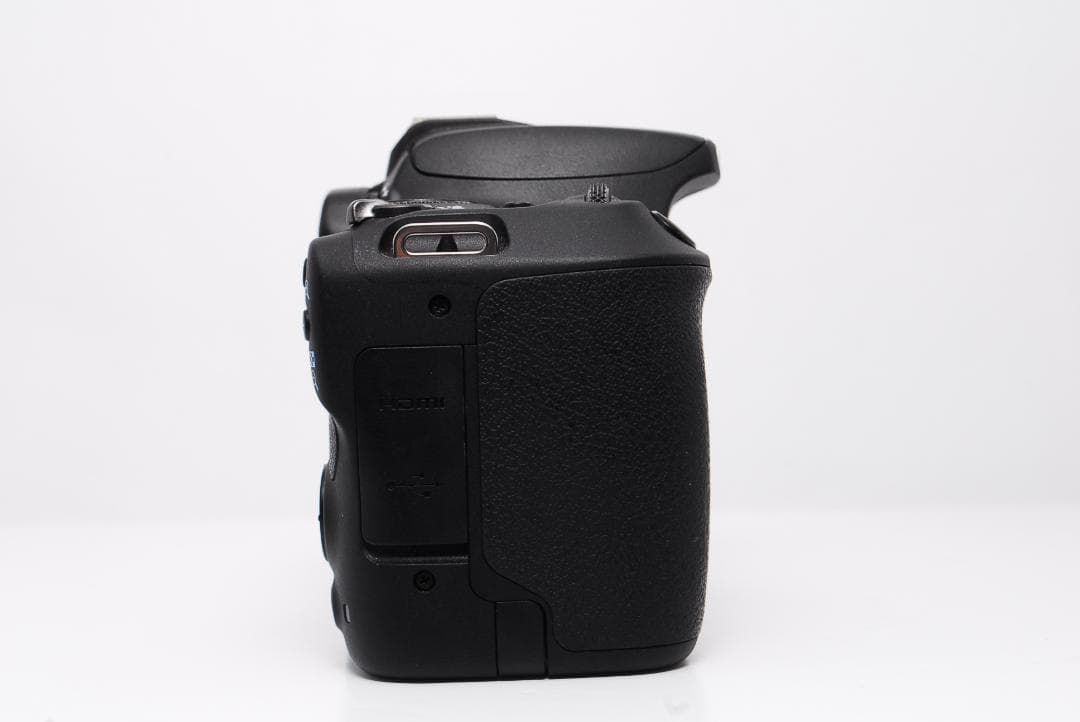 MM ✨美品 Wi-Fi搭載機✨Canon EOS Kiss X9レンズ
