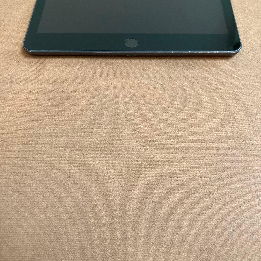 3300【早い者勝ち】電池最良好☆iPad7第7世代32GB WIFIモデル☆
