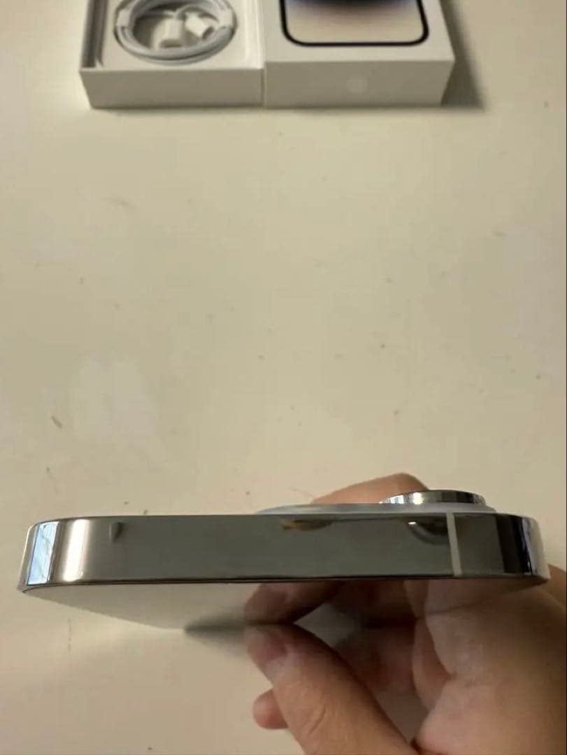 Apple iPhone 14 Pro シルバー 本体　128GB