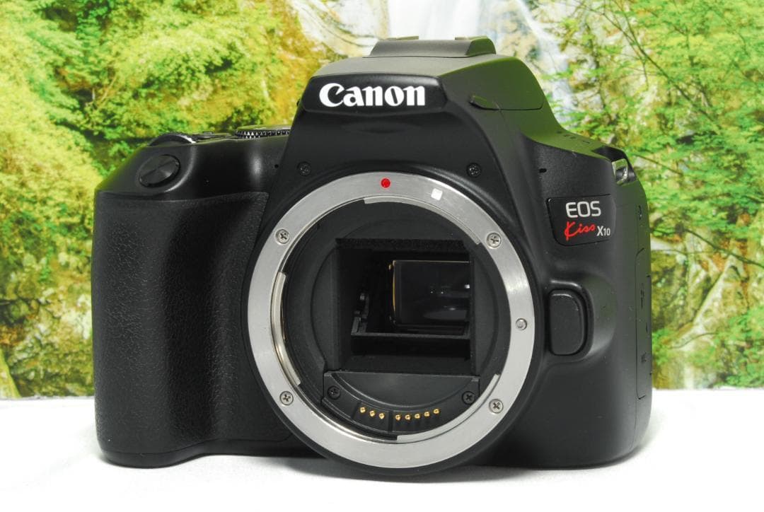 ✨高性能でコンパクト✨Canon Kiss X10✨Wレンズセット✨WiFi対応