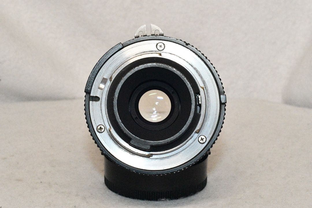【動作品】Nikon FE + zoomレンズ一眼レフ