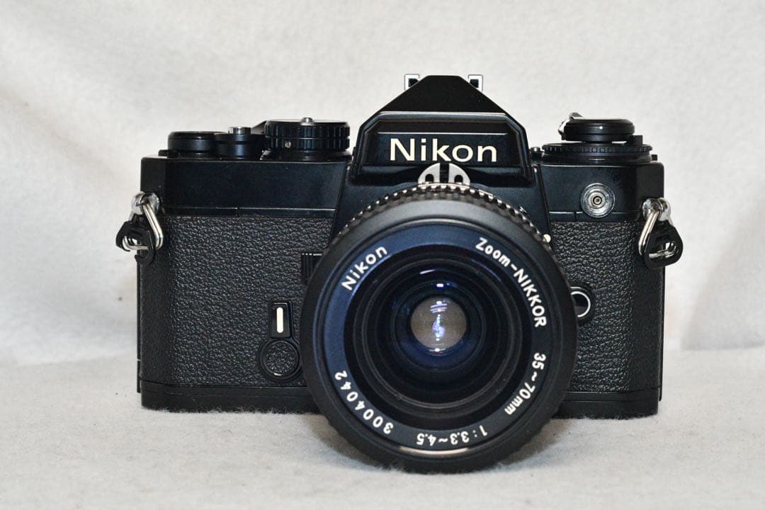 【動作品】Nikon FE + zoomレンズ一眼レフ