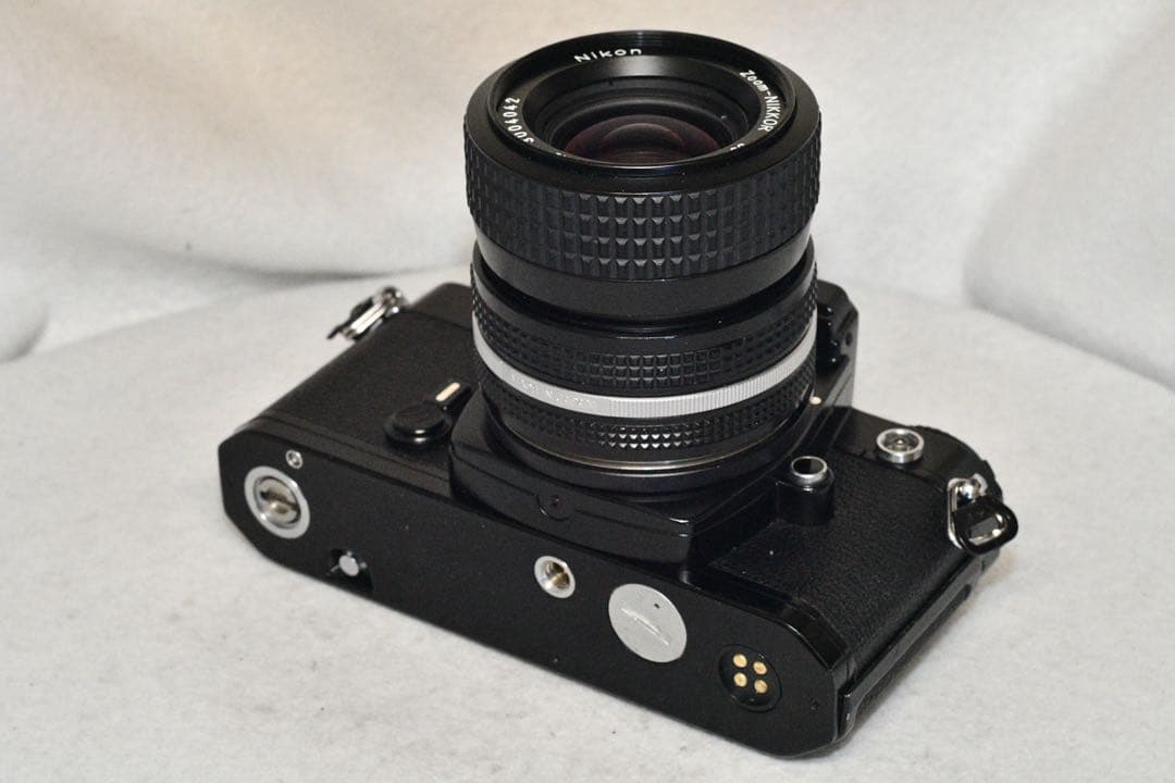 【動作品】Nikon FE + zoomレンズ一眼レフ