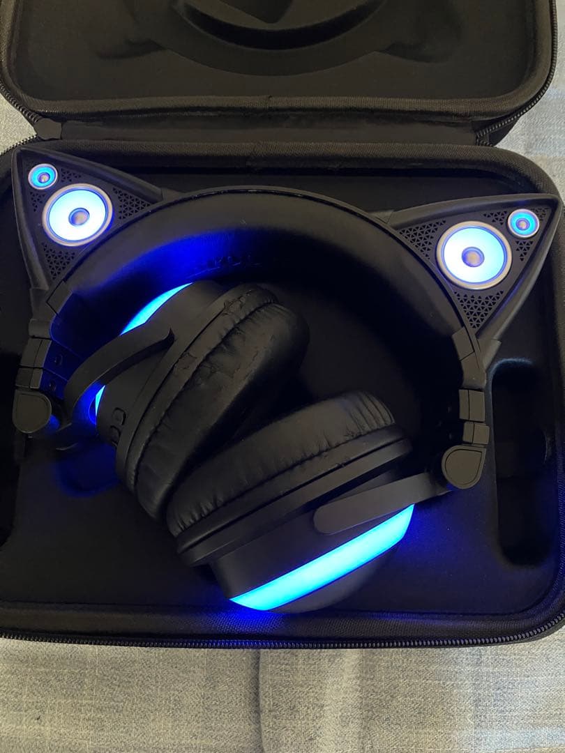 Brookstone Cat Ear Headphones 第二世代
