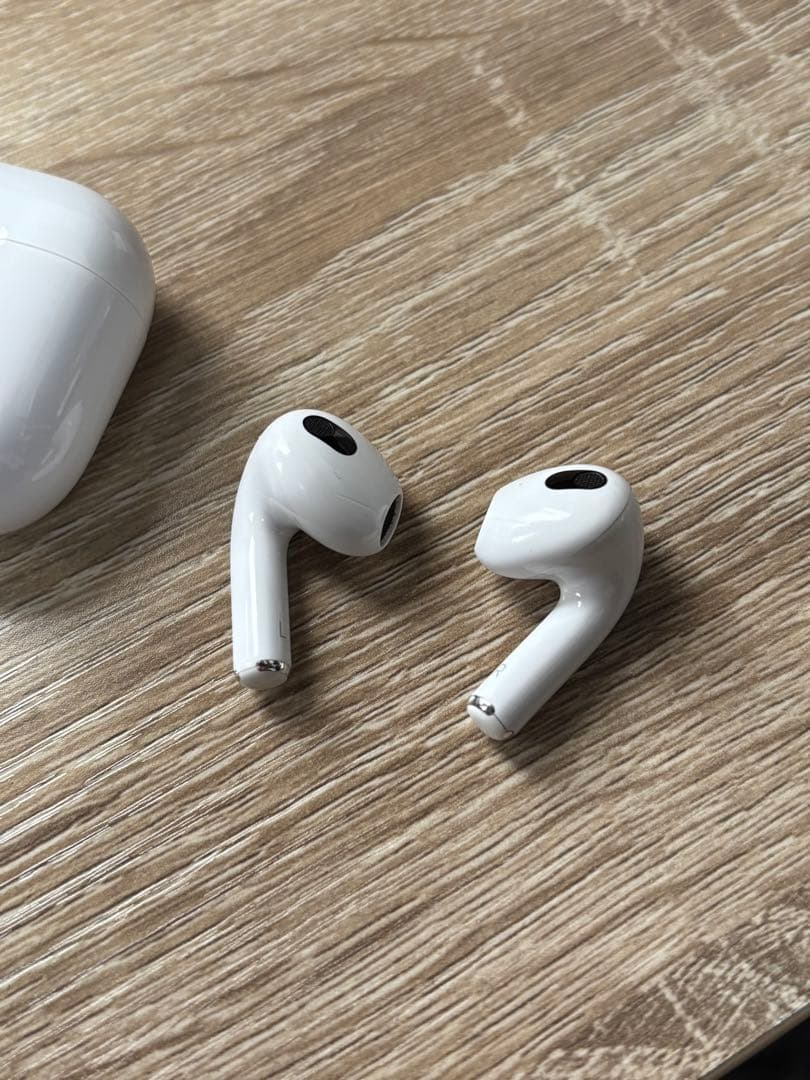 【Nobuo】Apple AirPods 第三世代 本体