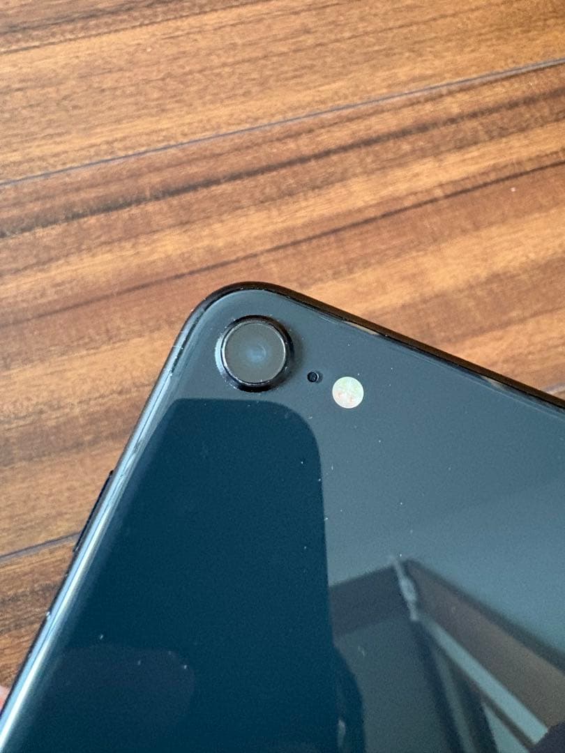 Apple iPhone SE2 本体+iface ケース