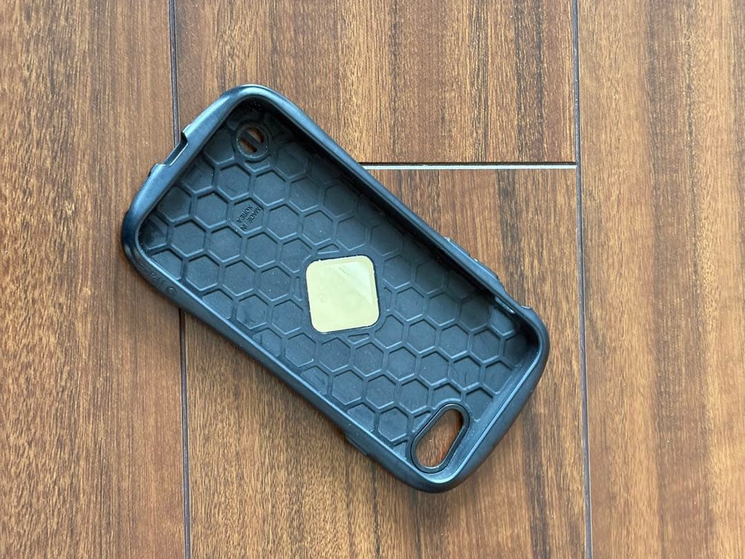 Apple iPhone SE2 本体+iface ケース