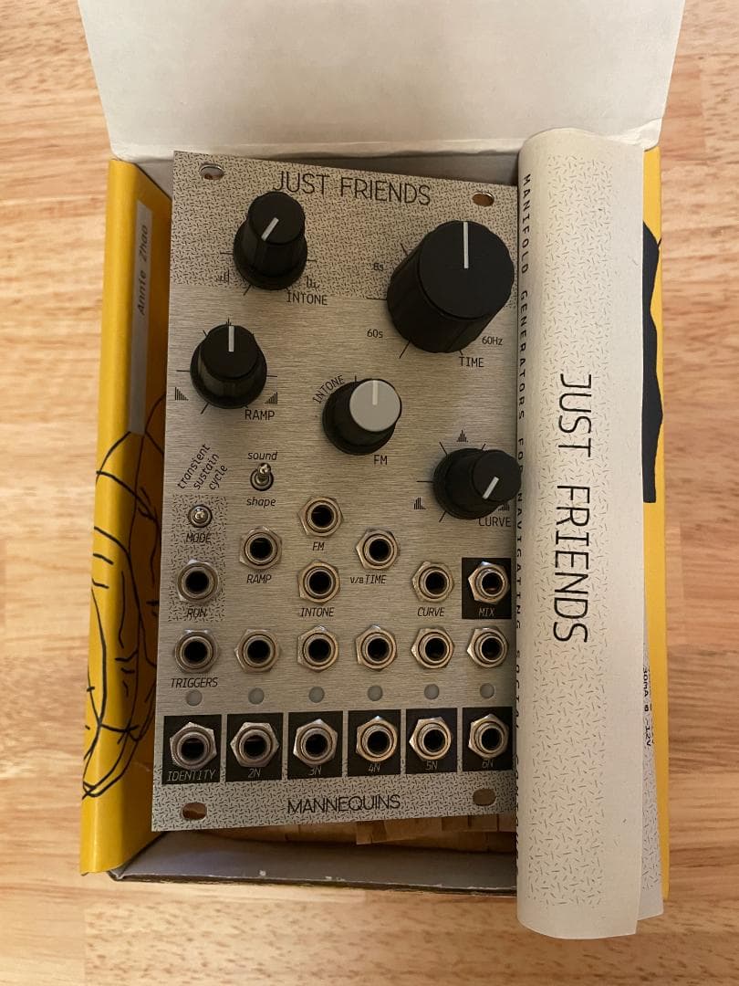 Mannequins Just Friends v2 モジュラーシンセ