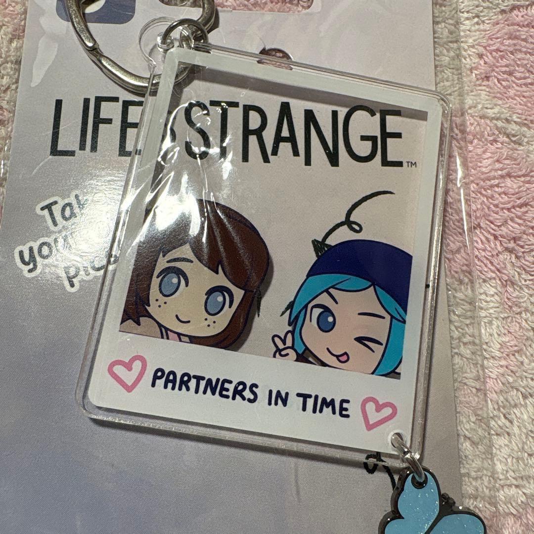 ライフイズストレンジ Life is Strange キーホルダー