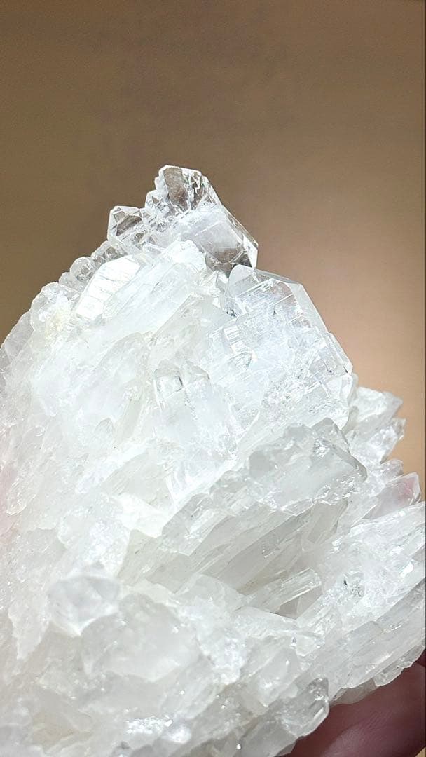 ファーデンクォーツクラスター 天然石 水晶 パワーストーン〈2801320〉