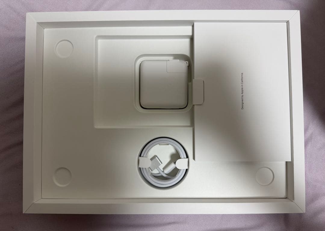 14インチ MacBook Pro M5チップ 24GBメモリ 1TBストレージ