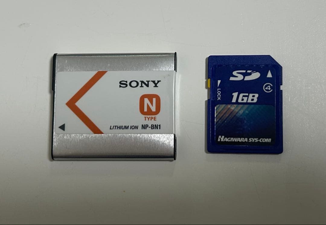 デジタルカメラ SONY Cyber-shot DSC-W320