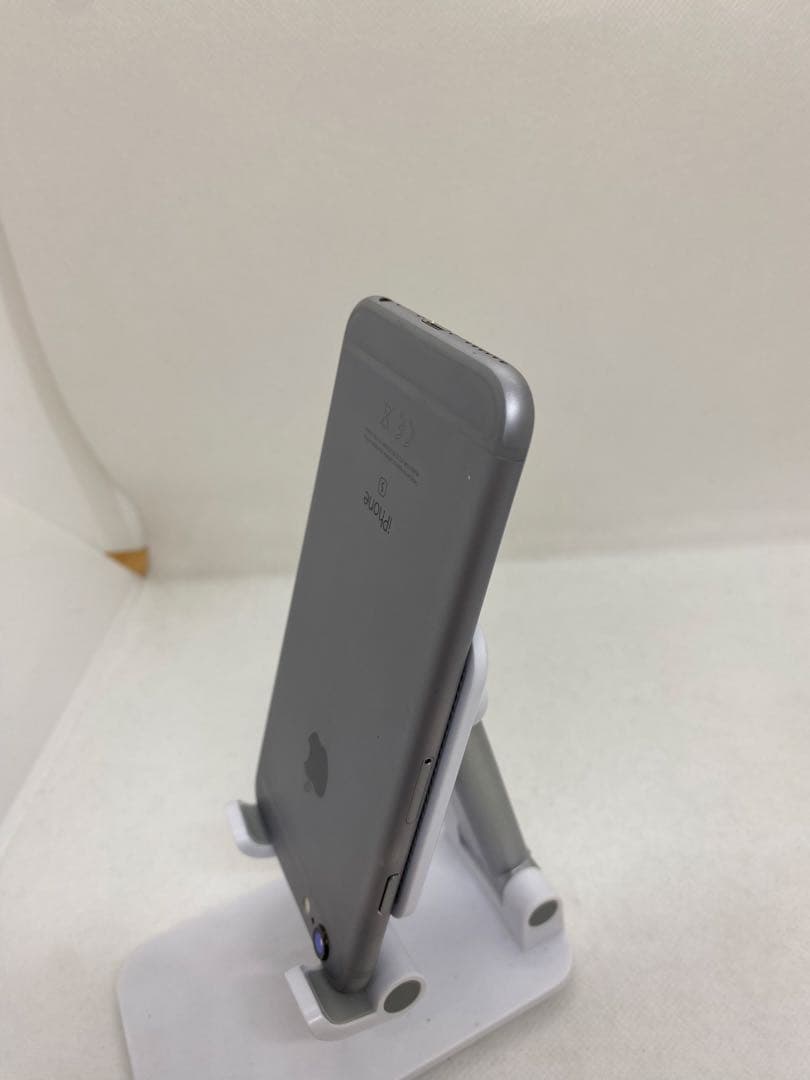 iPhone 6s 32GB SIMフリー　55680