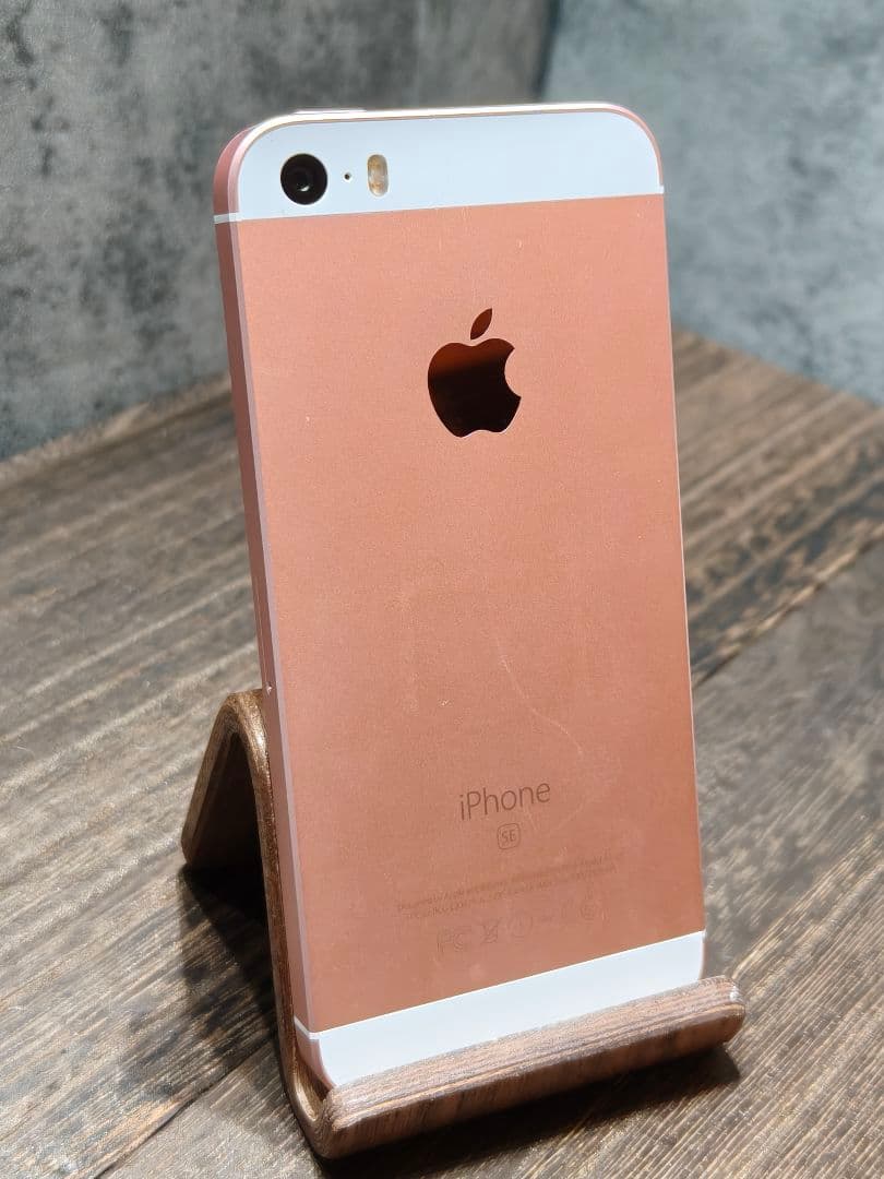 iphone SE 64GB SIMロック解除済み スマホ