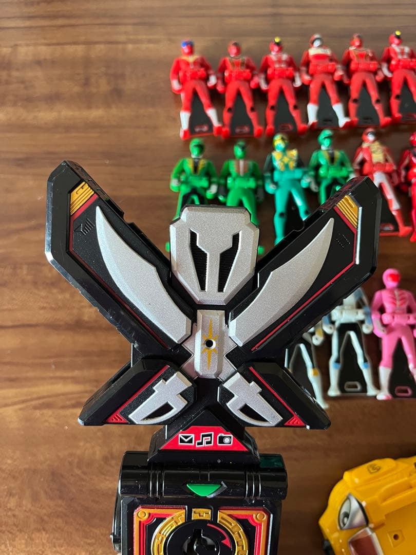 海賊戦隊ゴーカイジャー DXモバイレーツ レンジャーキー　フィギュア2体付き