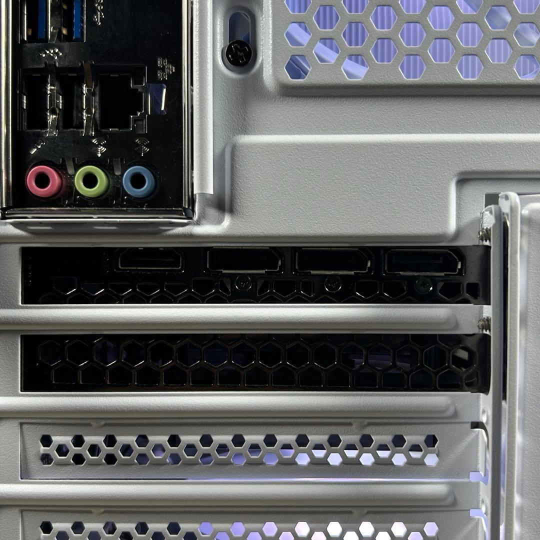 【特価価格】高性能 白 ゲーミングPC RTX3070 Windows11