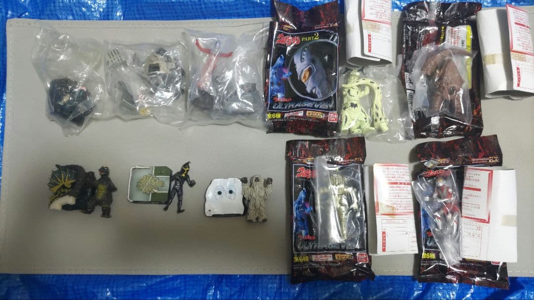 ウルトラ怪獣名鑑他　シークレット含む