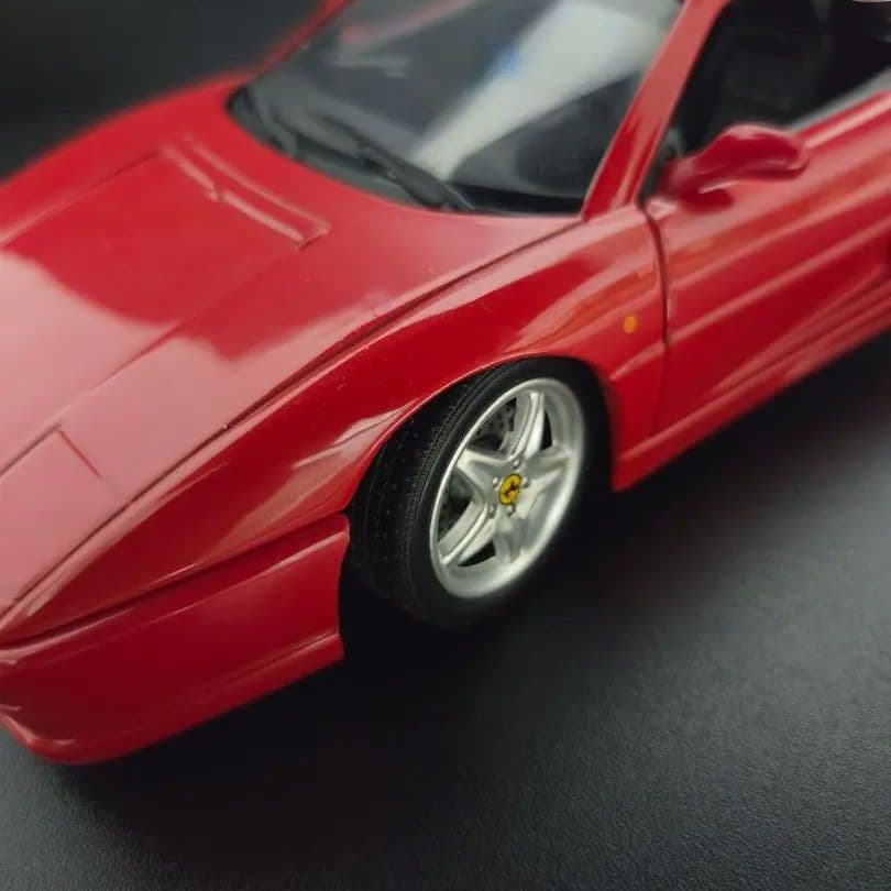 ミニカー hotwheel Ferrari f355 1/18