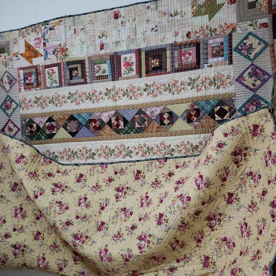 ❣️パッチワークキルト　ベッドカバー　　シックな風合い❣️