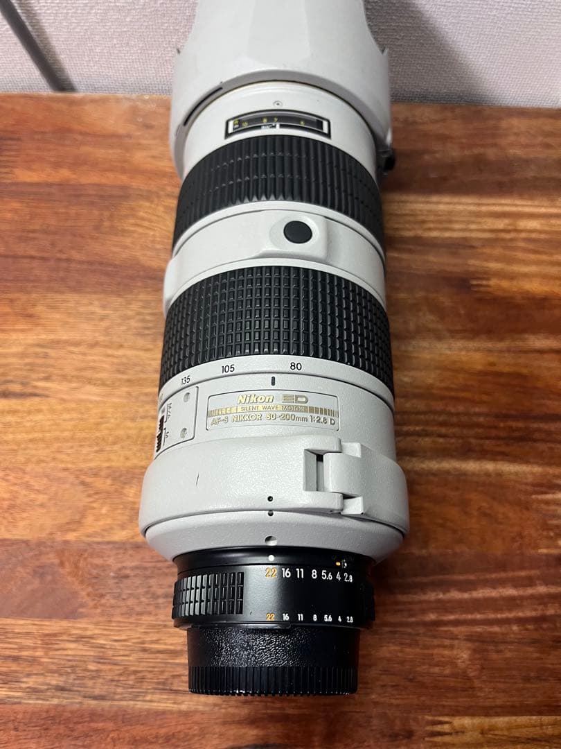 Nikon 80-200mm f2.8 ライトグレー　修理必要