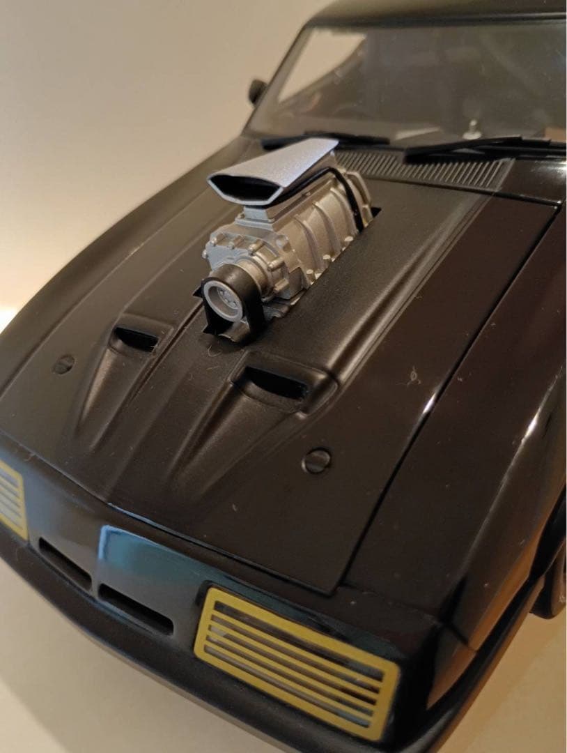 AUTO art. 1:18 マッドマックス2 インターセプター