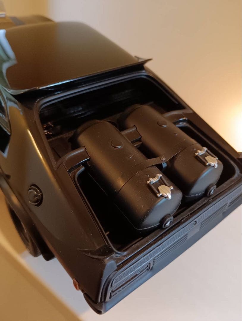 AUTO art. 1:18 マッドマックス2 インターセプター