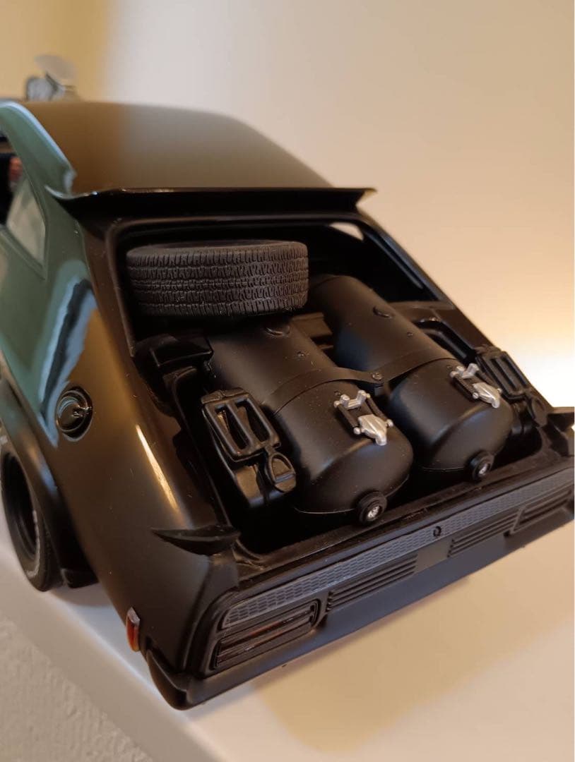 AUTO art. 1:18 マッドマックス2 インターセプター