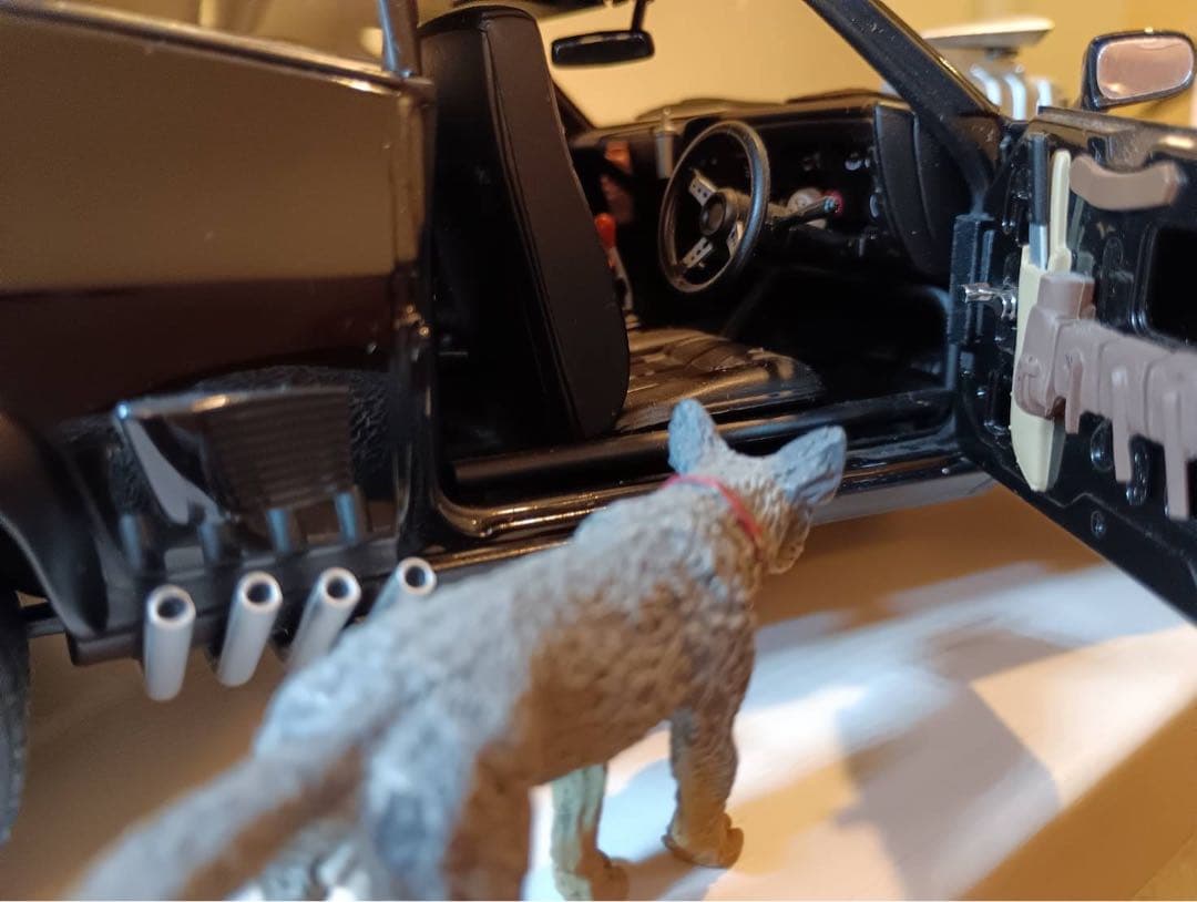 AUTO art. 1:18 マッドマックス2 インターセプター
