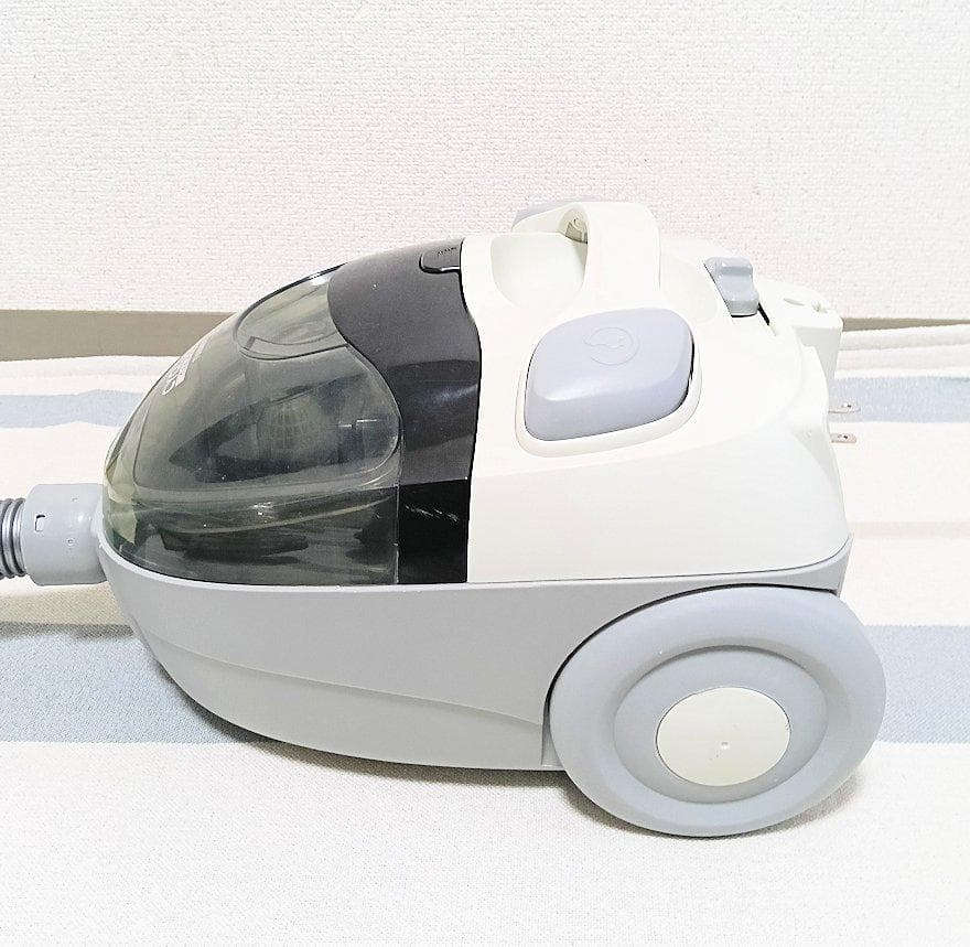 送料無料　2021年製　TWINBIRD　サイクロン掃除機　紙パック使用不要