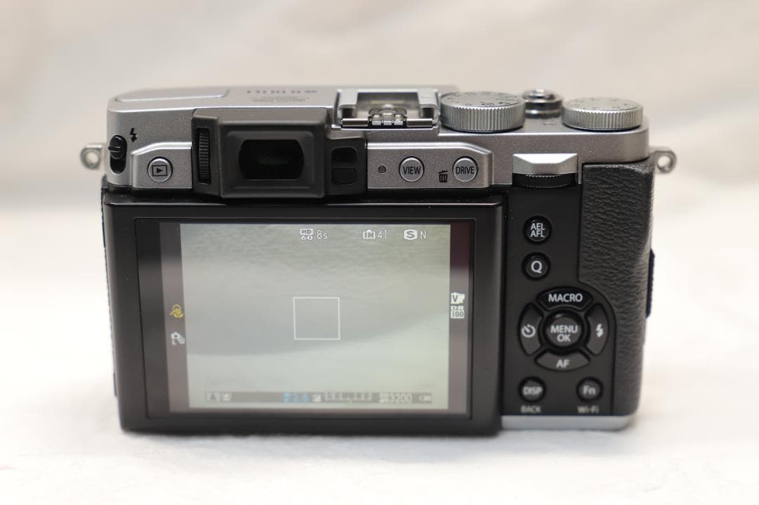 ☆極美品☆FUJIFILM 富士フイルム X30 シルバー 付属品多数！送料込☆
