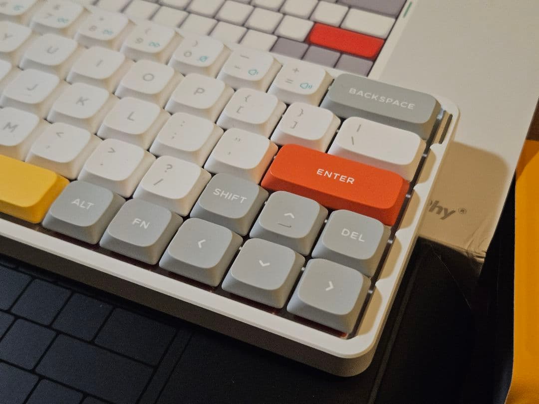 NuPhy Air60 V2 Cowberry 本体+純正ケース