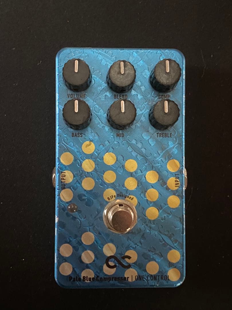 ギター ONE CONTROL Pale Blue Compressor