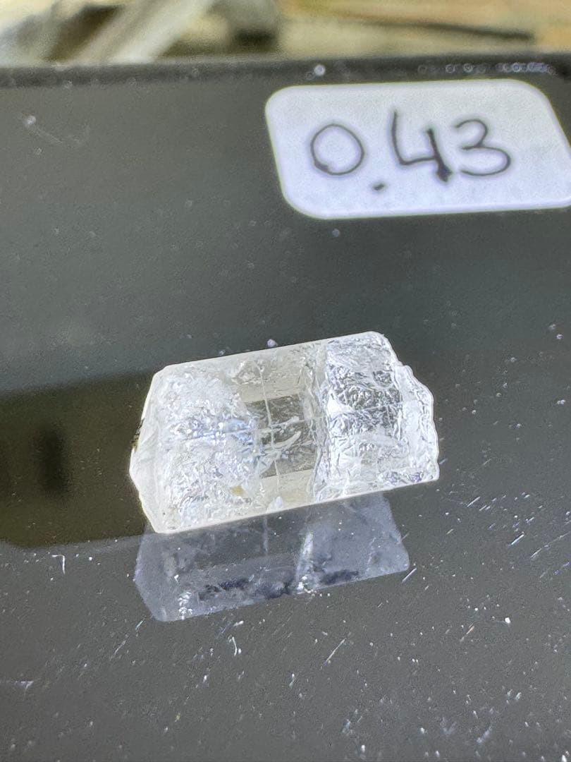 フェナカイト ミャンマー産 2 置物　受験生　集中したい方　集中力　ケース付き