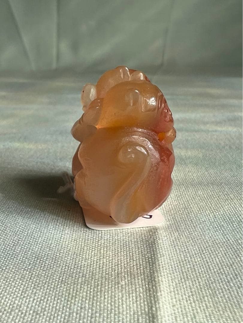 瑪瑙（メノウ）精彫 猿 置物