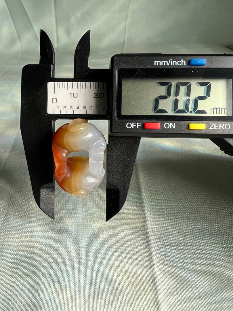 瑪瑙（メノウ）精彫 猿 置物