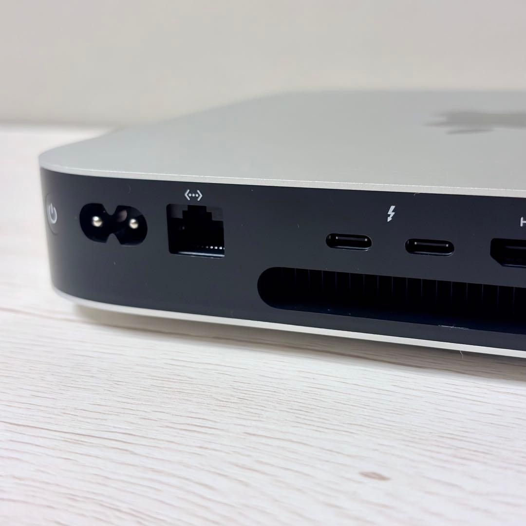 【極美品】Mac mini (M2, 2023) 8GB 256GB