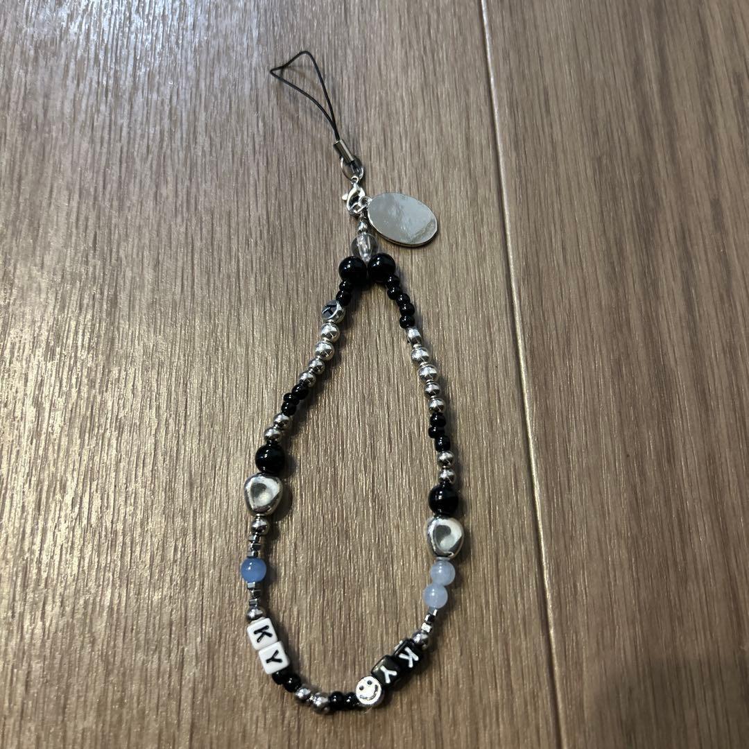 チャンギヨン　ファンミ　イニシャルビーズストラップ　チャン・ギヨン