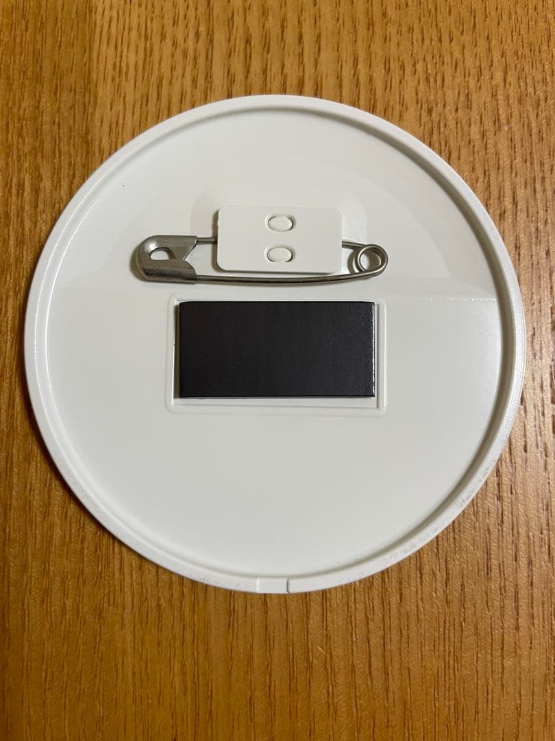 【黒沢凛】アイカツアニON マグネット付きバッジ