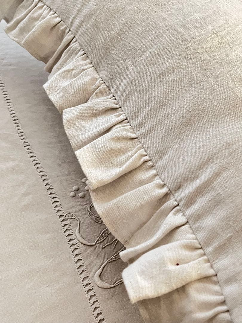 【美品】フランスアンティーク MR赤ハンドステッチ フリルカバー[3314]