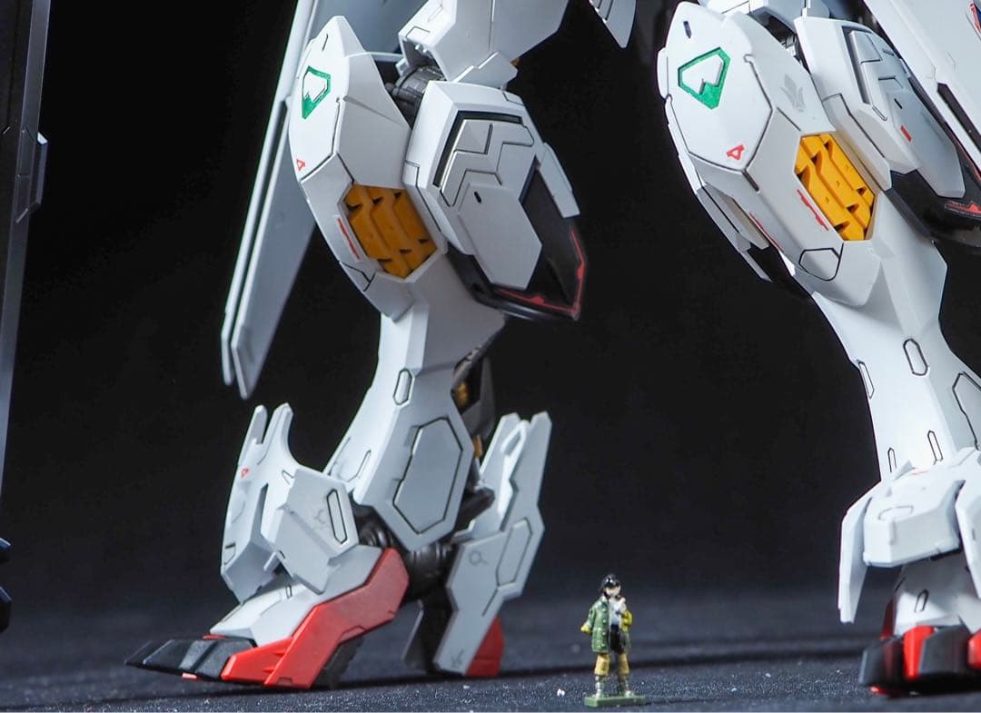 mg ガンダムバルバトスルプス　全塗装　完成品　パイロット塗装　ラスト