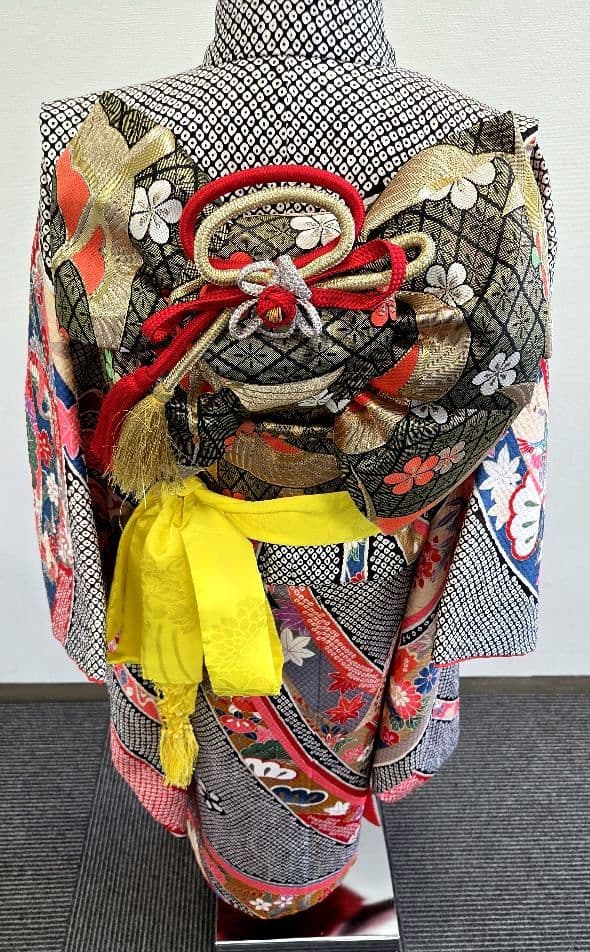 七五三　7歳　120cm　黒　しぼり柄　ポリエステル　髪飾り