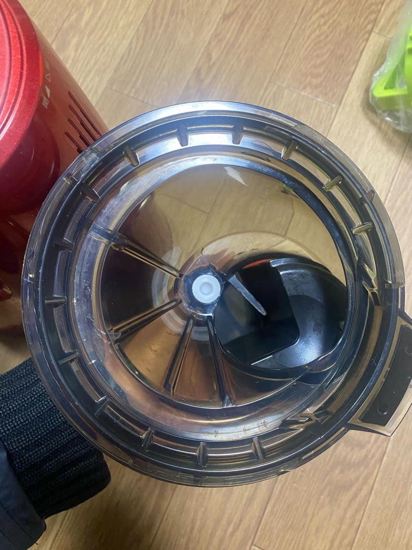 Kuvings ホールスロージューサー