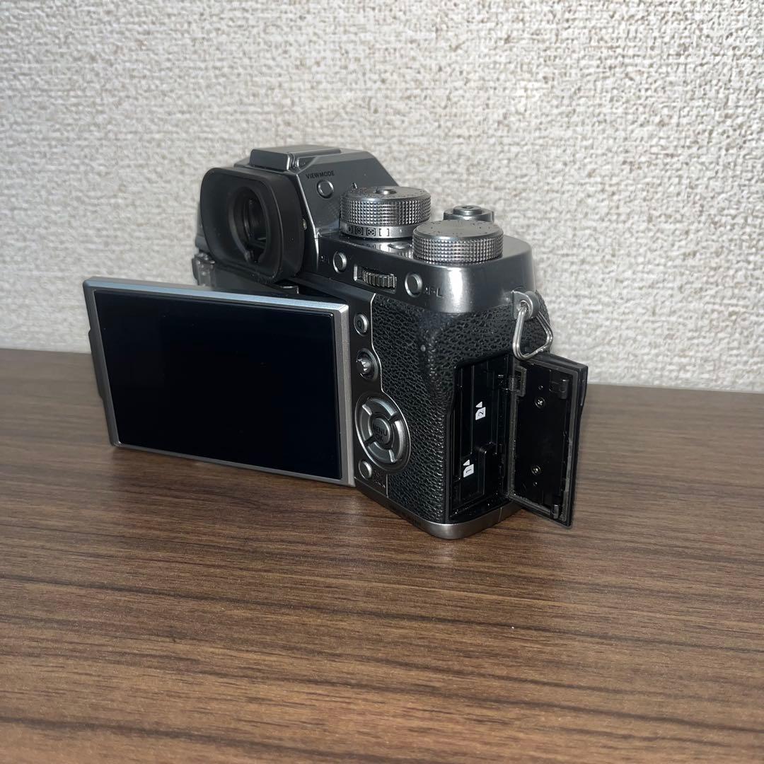 【10/7 21時まで】 FUJIFILM X-T2 ボディ シルバー