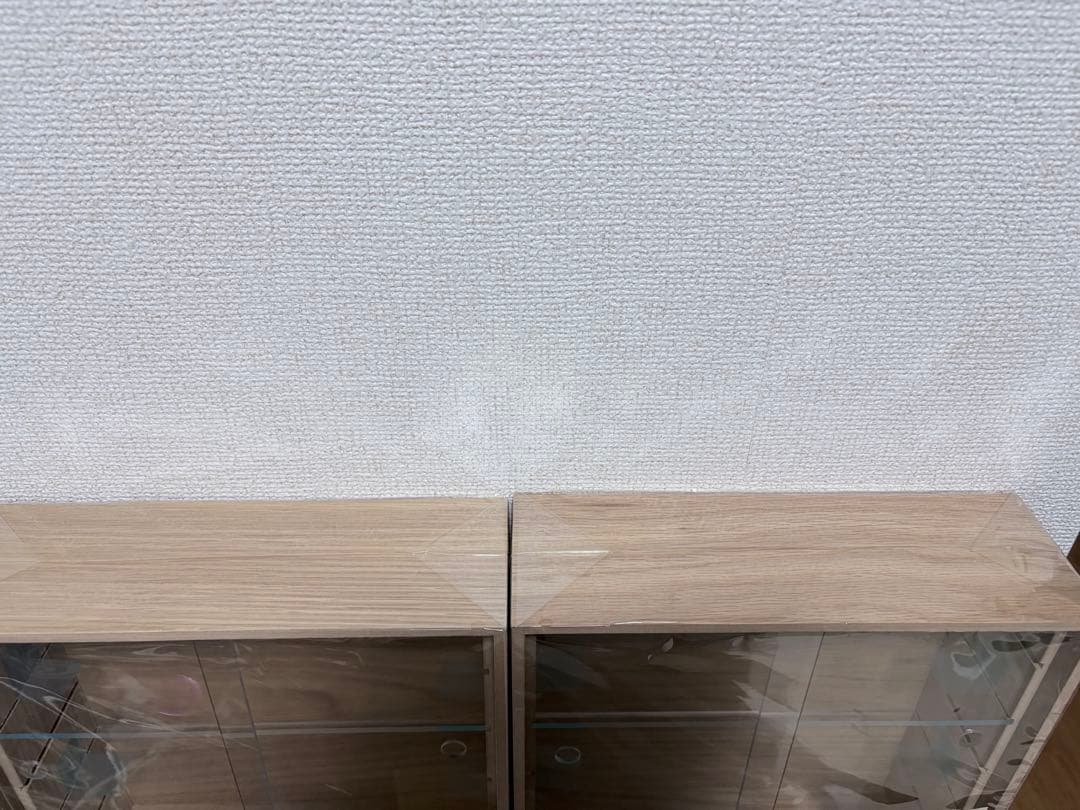 新品　無印　木製コレクションスタンド引き扉付き　2個セット