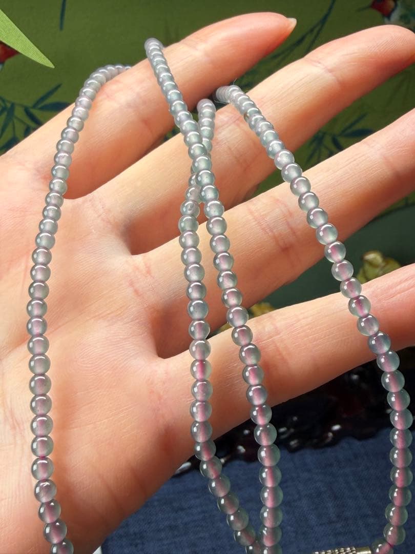 高品質❣️天然本翡翠 高氷種氷藍水ふんわり蝶々＆小粒ビーズネックレス　鑑定書付き