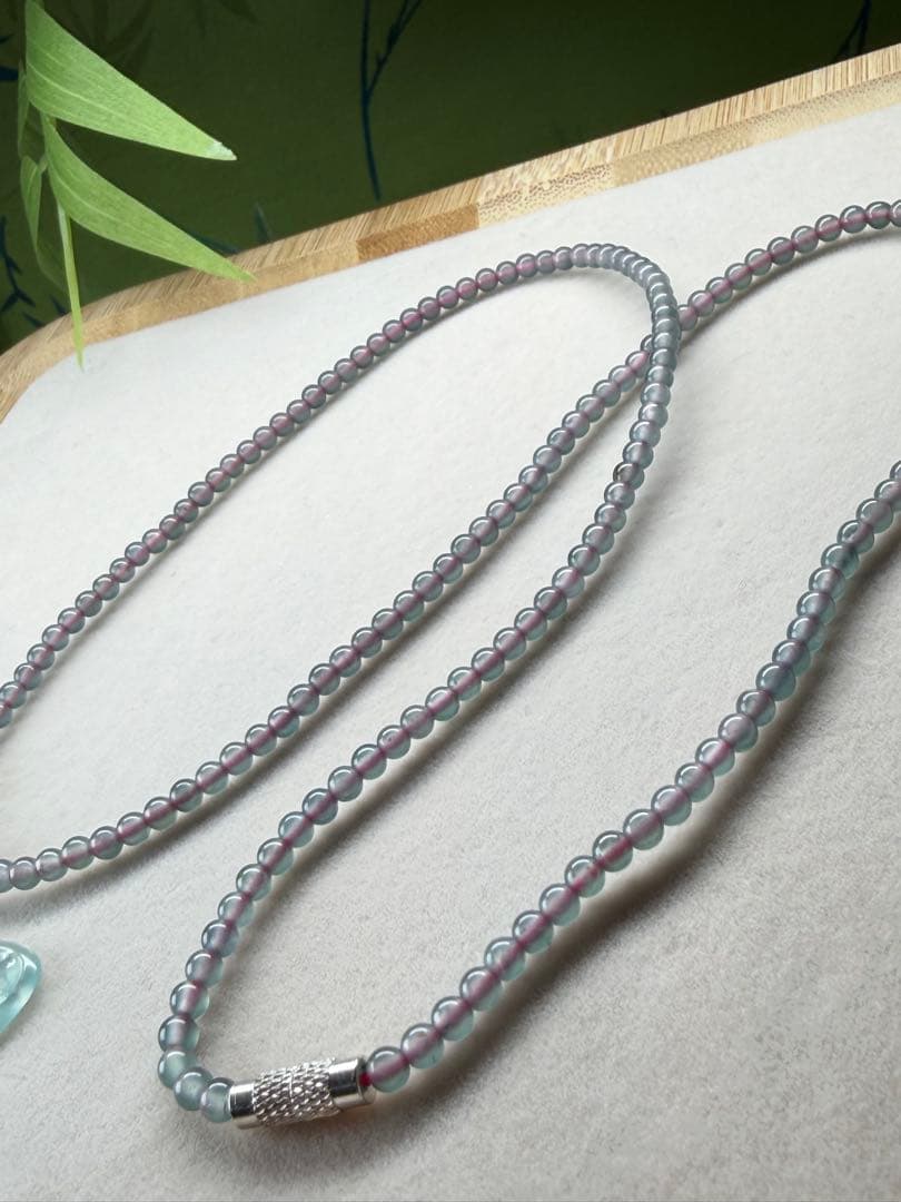 高品質❣️天然本翡翠 高氷種氷藍水ふんわり蝶々＆小粒ビーズネックレス　鑑定書付き