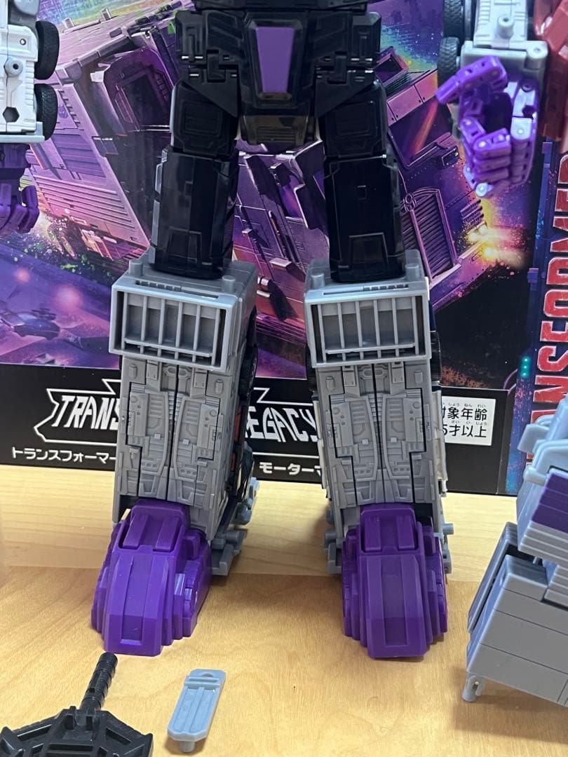 トランスフォーマー　メナゾール　+ アップグレードキット付き　dna dk