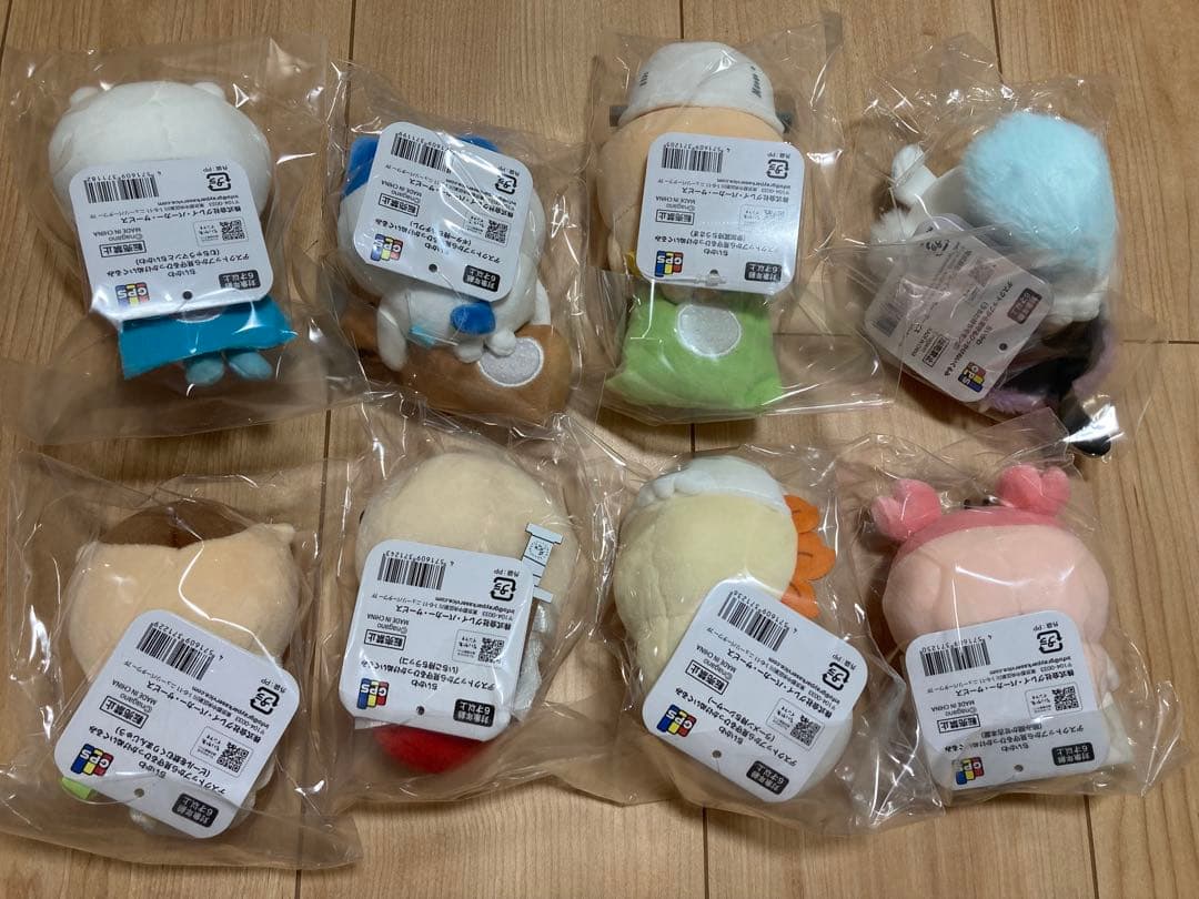ちいかわ デスクトップから見守るひっかけぬいぐるみ ８点セット