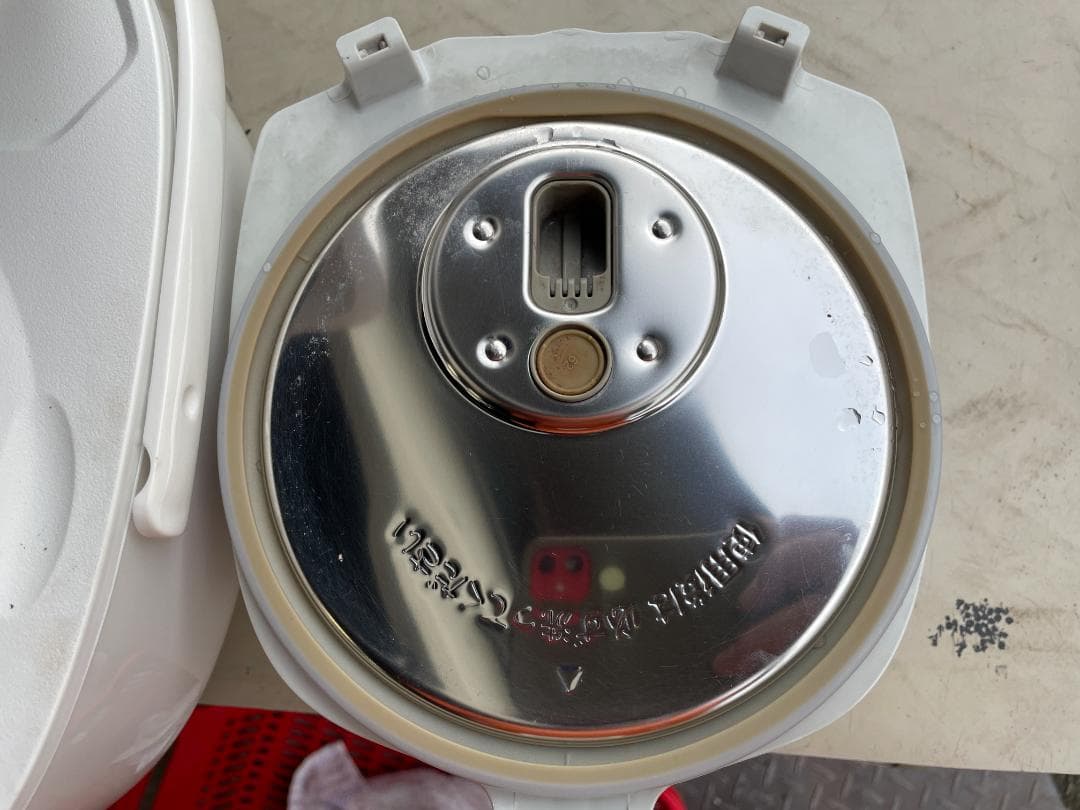 ★ IH ジャー 炊飯器 SR-KT060 備長炭釜 2021年製 3合炊き